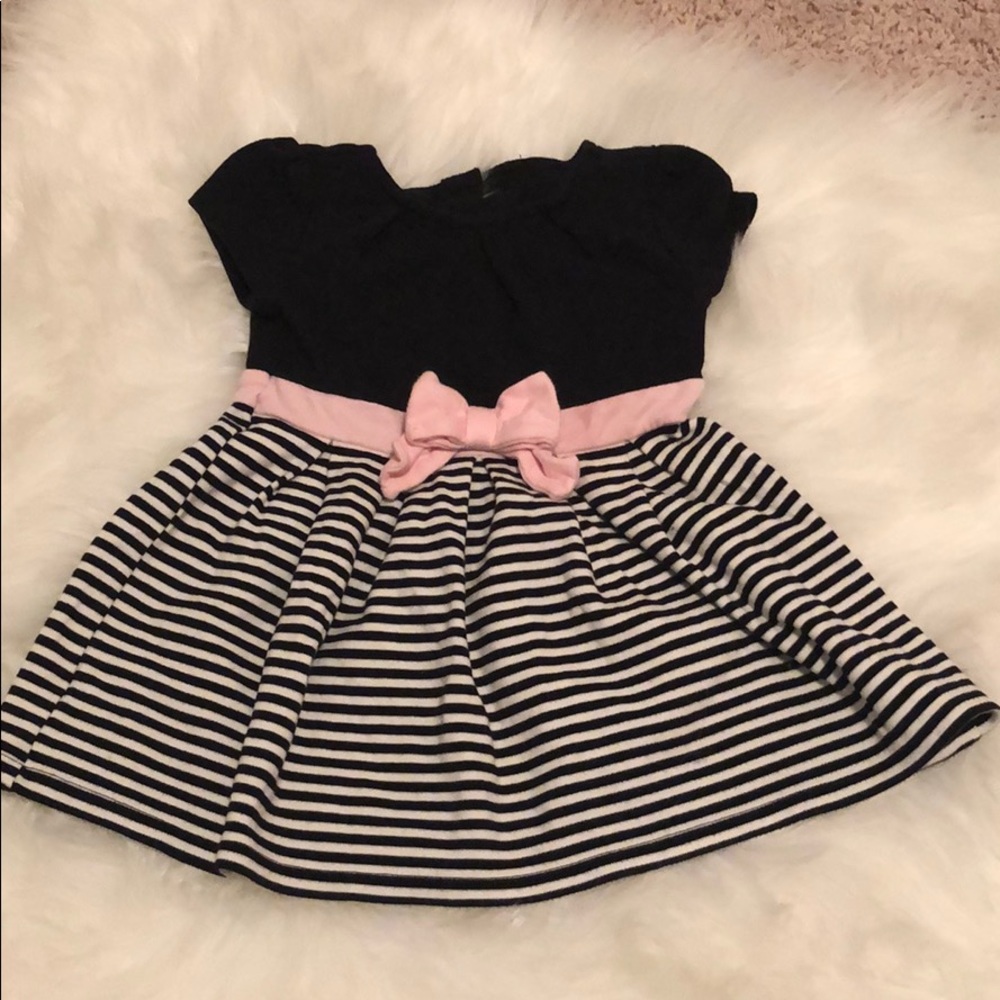 ⭐️Gymboree dress 12-18m